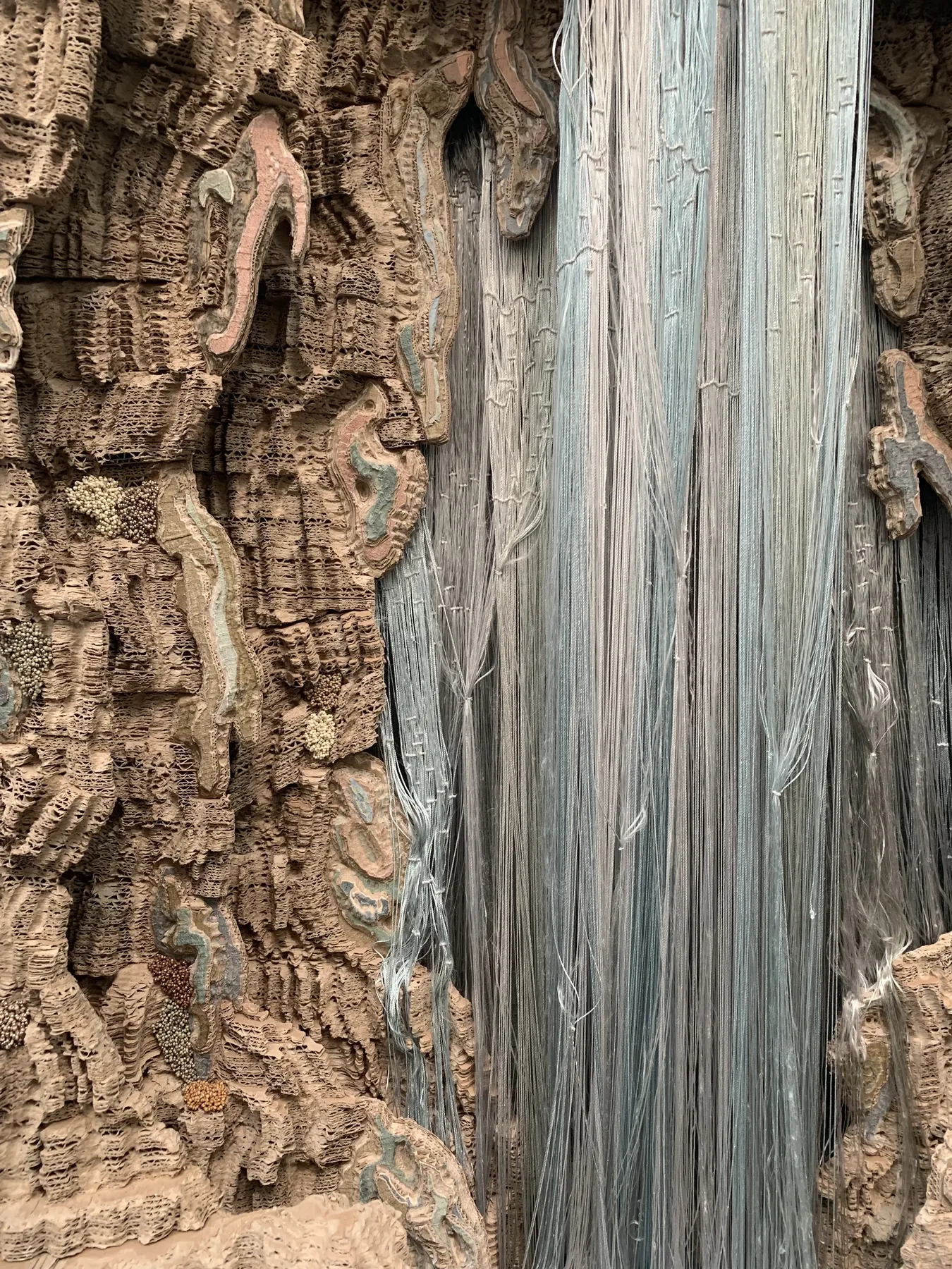 « Grottesco » d'Eva Jospin — photo Margaux Laurent